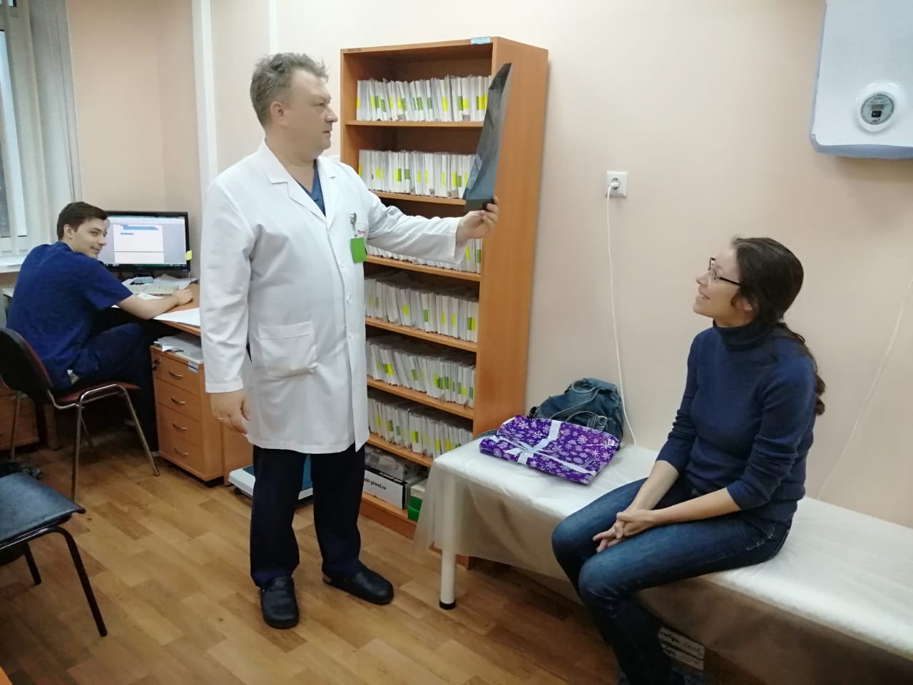 Участники дня открытых дверей «Здоровая спина» получили консультацию нейрохирурга больницы Вересаева