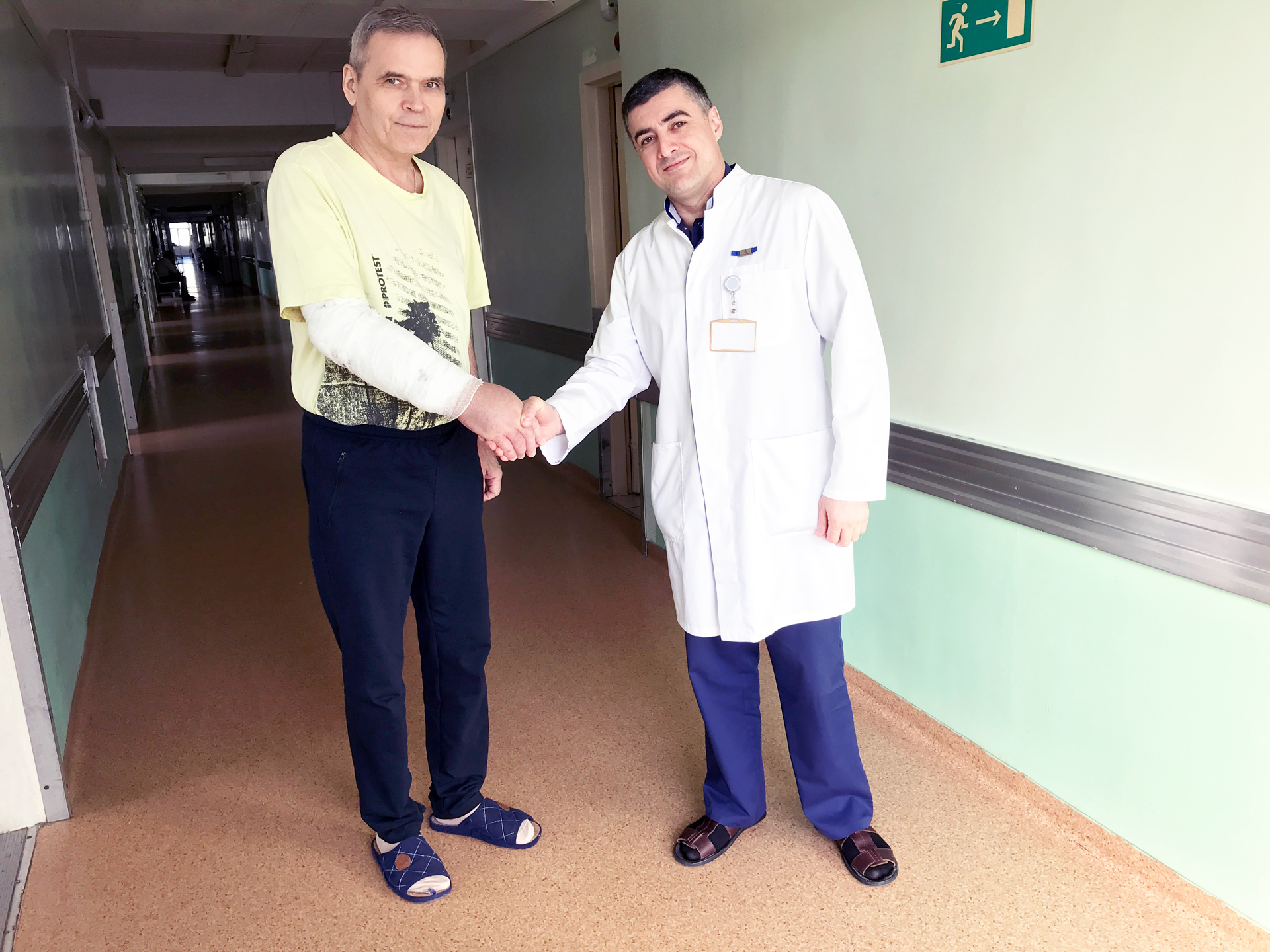 Хирурги больницы Вересаева восстановили на руке полностью отсутствовавший кожный покров