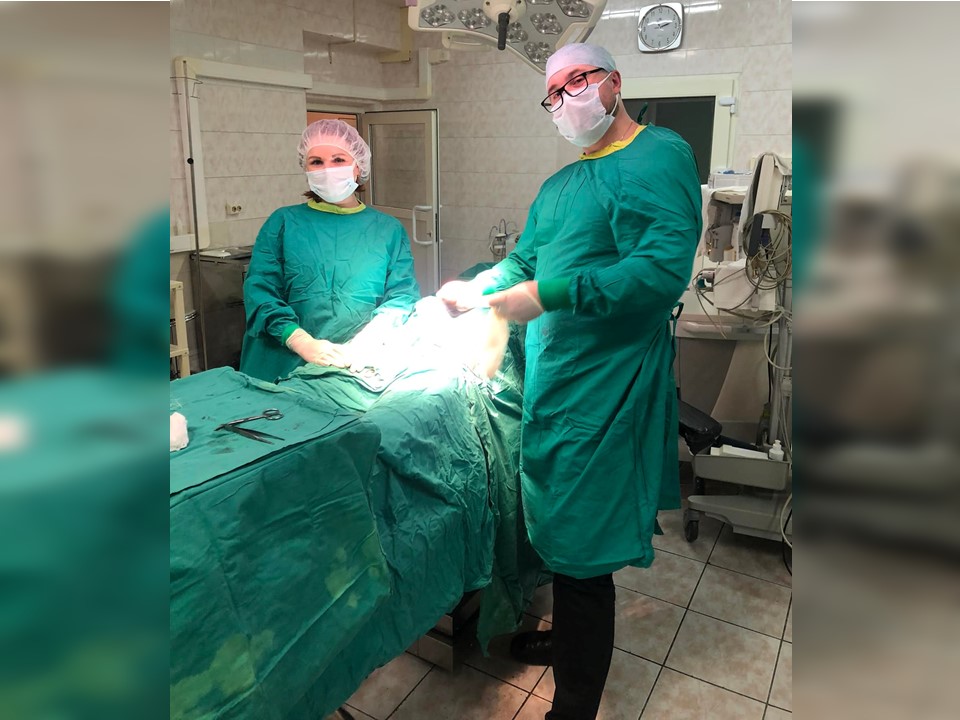 Врачи больницы Вересаева спасли жизнь пациентке с осложнениями после пластической операции