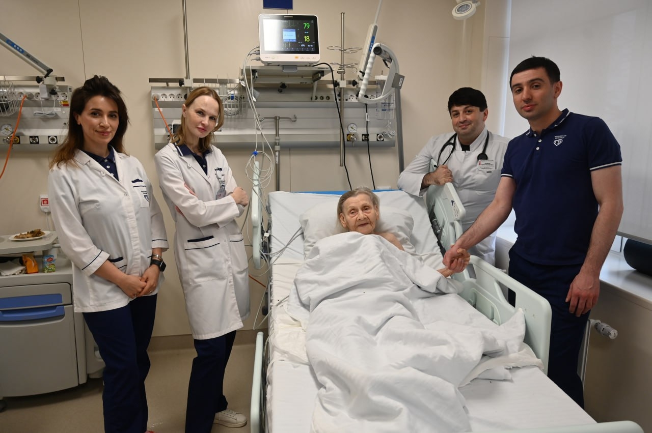 Врачи ГКБ им.В.В.Вересаева продлили жизнь 100-летней москвичке